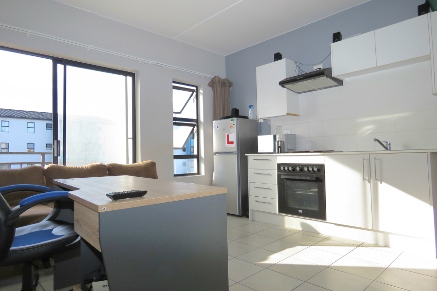 To Let 2 Bedroom Property for Rent in Parklands Western Cape